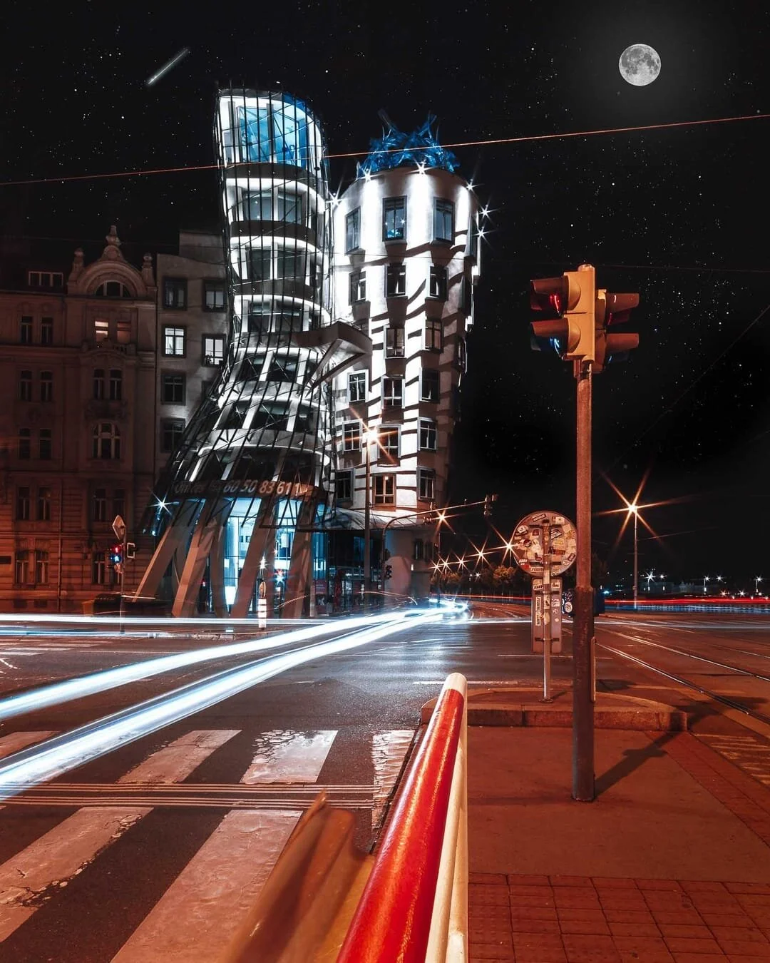 Dancing House image 4