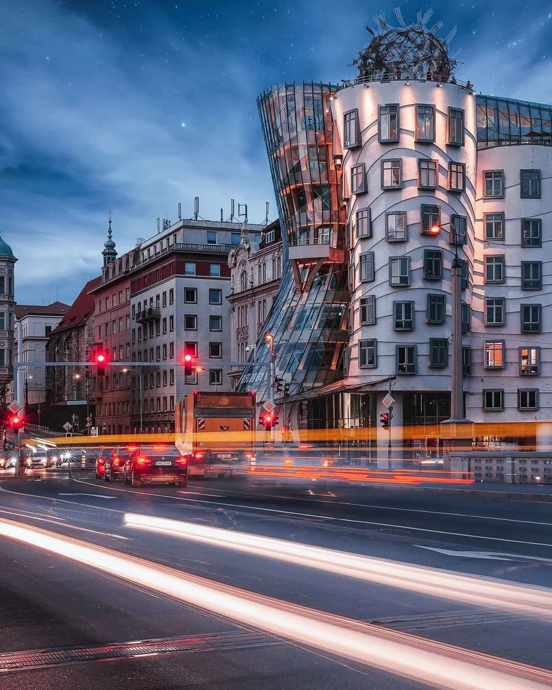 Dancing House image 3